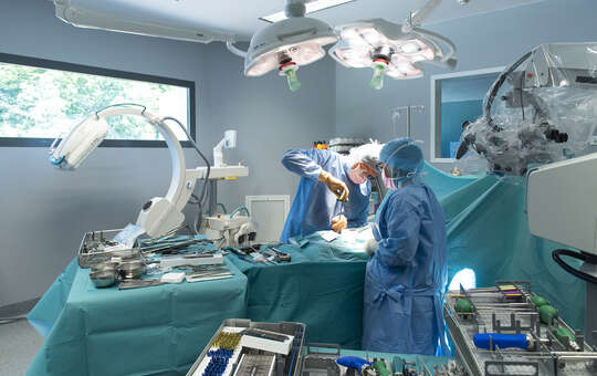 Neurochirurgie - Chirurgie du rachis